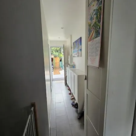 Appartement Maison Récente Avec Jardin Et Terrasse, Bien Desservie *