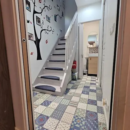 Appartement Maison Récente Avec Jardin Et Terrasse, Bien Desservie *