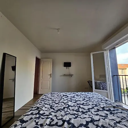 Maison Recente Proche Paris Avec Jardin Et Terrasse, Bien Desservie Apartament La Courneuve