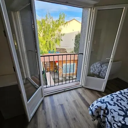 Maison Récente Avec Jardin Et Terrasse, Bien Desservie Appartement