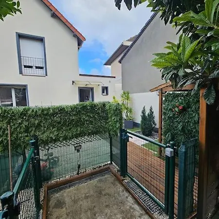 公寓 Maison Moderne Proche Paris Avec Jardin, Terrasse, Et Bien Desservie