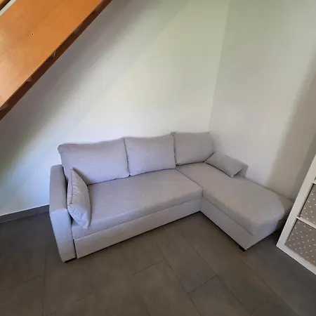 Maison Récente Avec Jardin Et Terrasse, Bien Desservie Appartement *