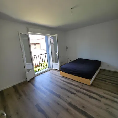 Maison Récente Avec Jardin Et Terrasse, Bien Desservie Appartement La Courneuve